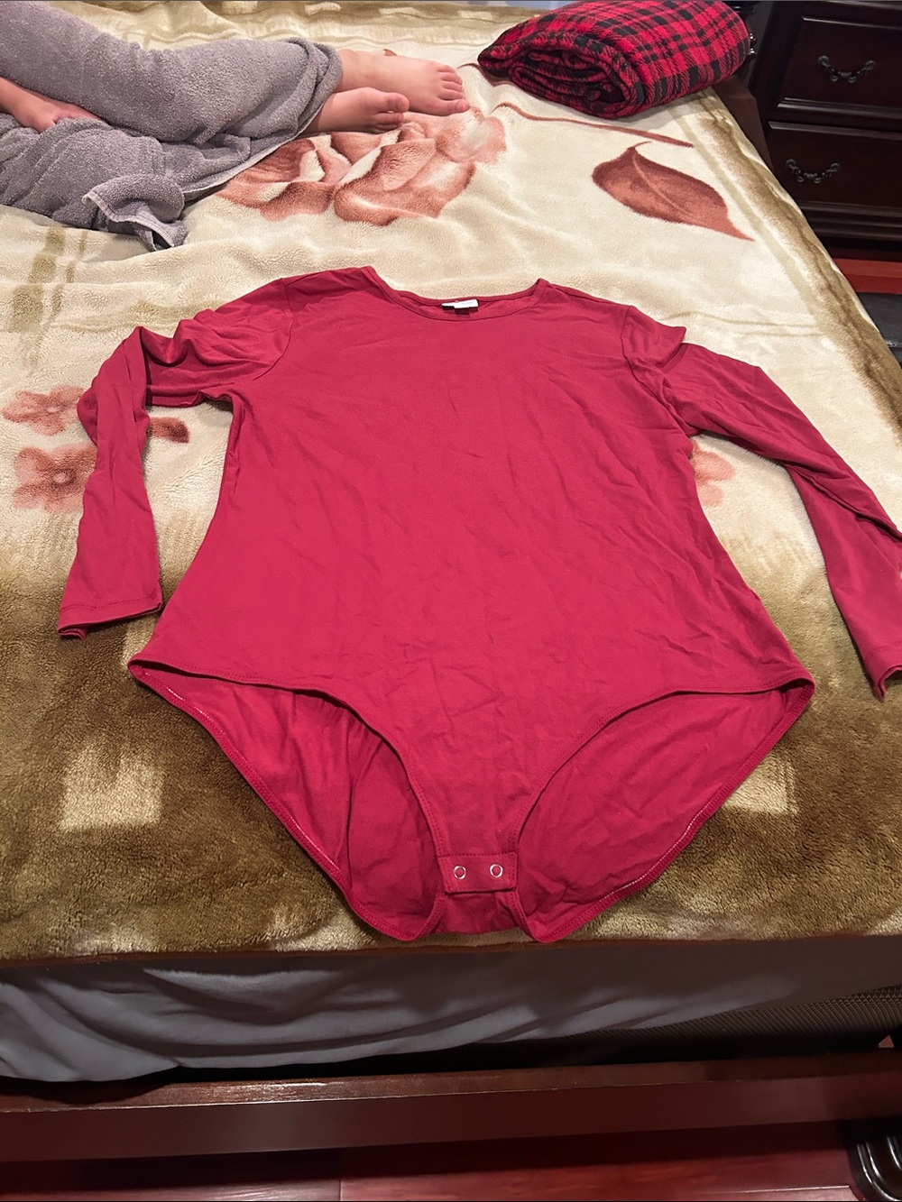 LuLaRoe Crew Neck Tee in Wine Red